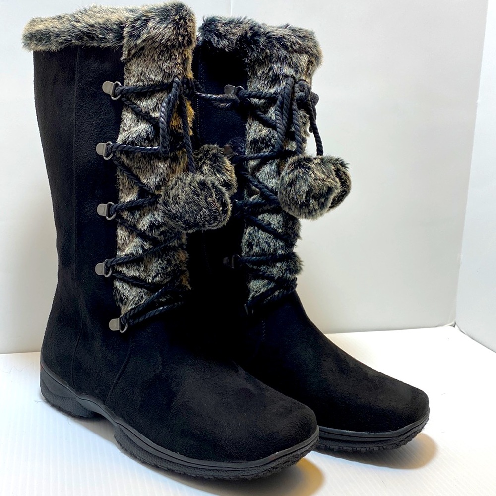 Forever 21 Black Suede Snow Boots